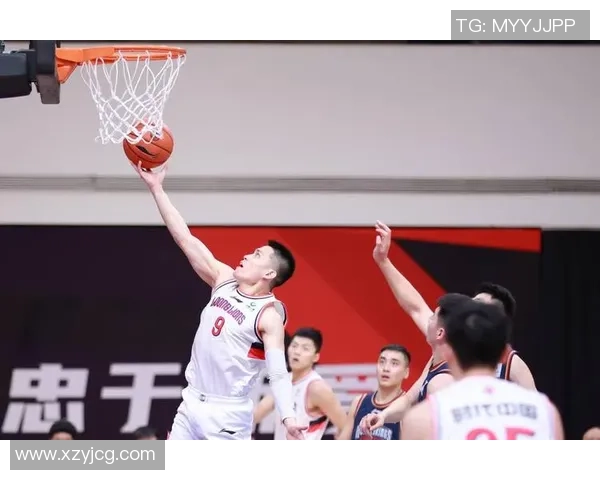 南京篮球队在精英赛中以88分稳居积分榜首位展现强劲实力 南京篮球队在精英赛中以88分稳居积分榜首位展现强劲实力