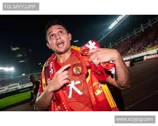 足球明星感恩回馈粉丝赠送限量手表传递热爱与支持