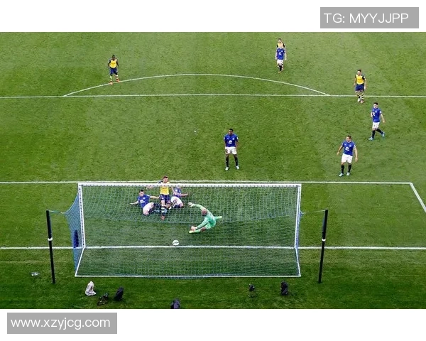 足球明星的经典招数解析与技巧分享让你也能成为绿茵场上的焦点 足球明星的经典招数解析与技巧分享让你也能成为绿茵场上的焦点