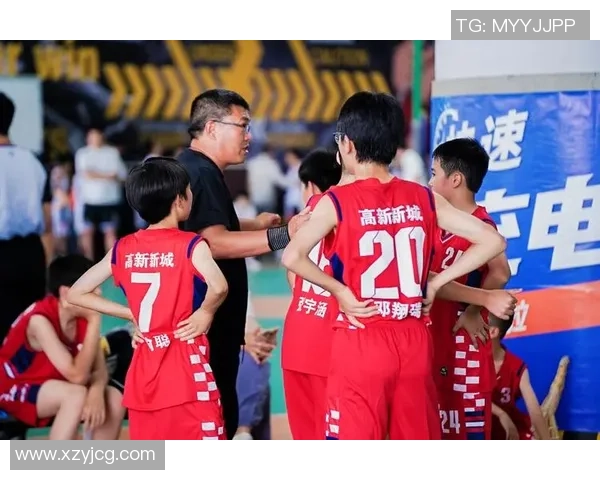 成都篮球队在大师赛中的力量展现与战术分析深度点评